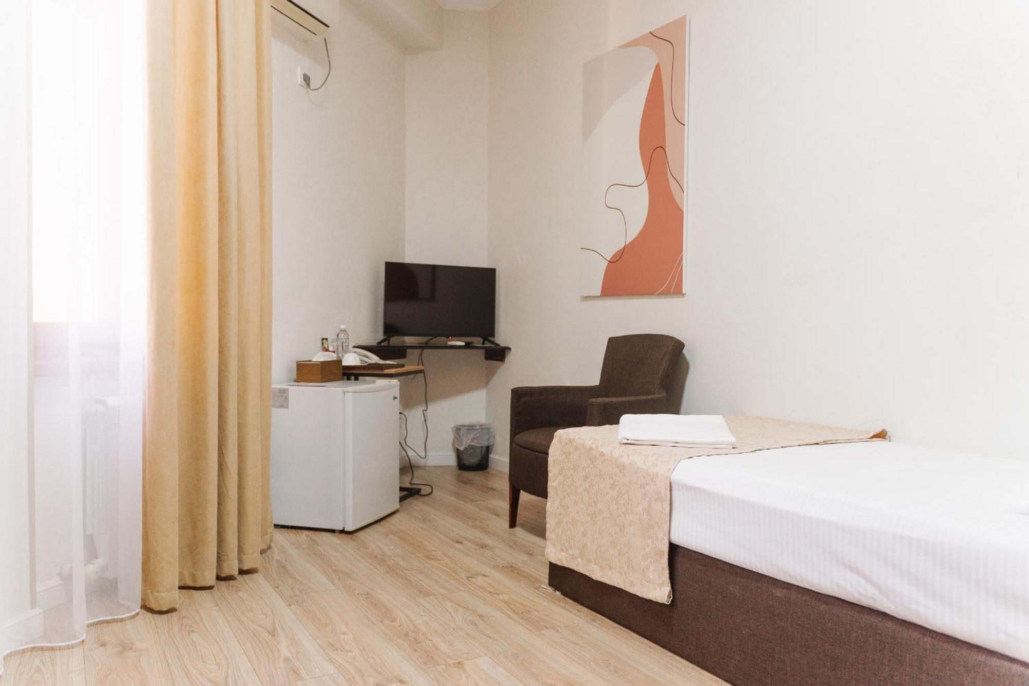 Hotel Bellagio Szymkent Zewnętrze zdjęcie