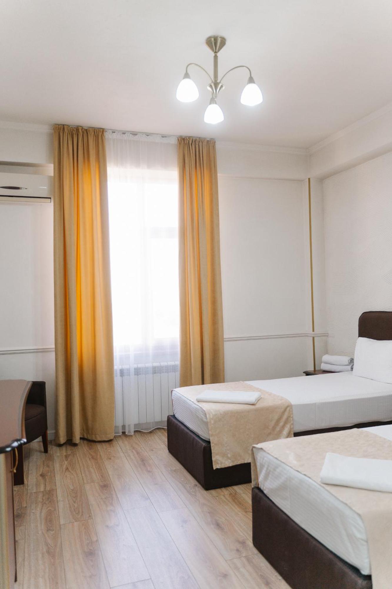Hotel Bellagio Szymkent Zewnętrze zdjęcie